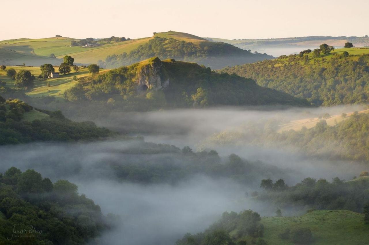 Chic 2 Bed Peak District Cottage Barn Near Alton Towers, Polar Bears, Chatsworth House Leek Exteriér fotografie